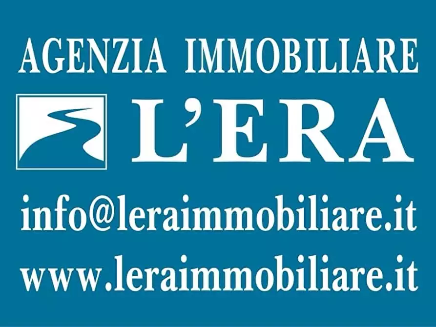 Immagine 2 di Locale commerciale in affitto  a Pontedera