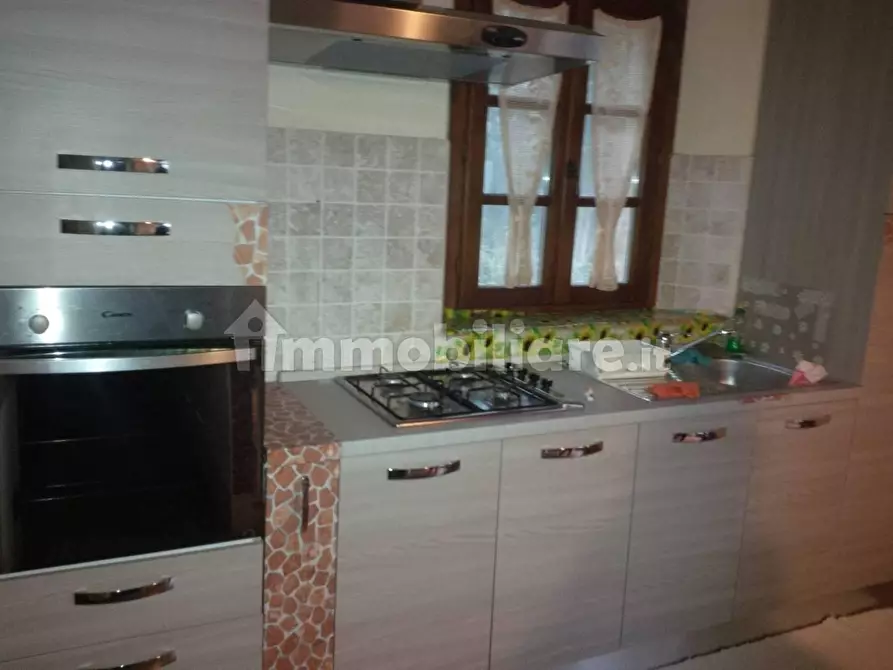 Immagine 2 di Appartamento in vendita  a Buti