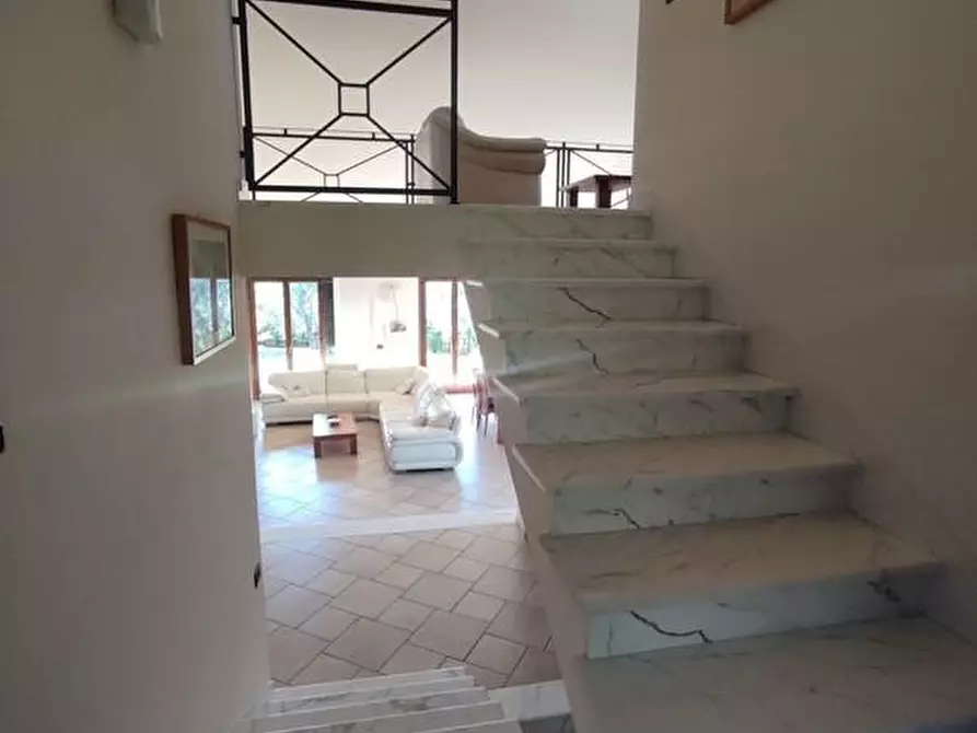 Immagine 25 di Casa indipendente in vendita  a Ortonovo