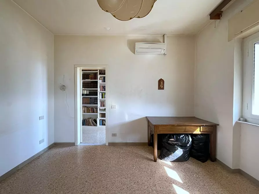 Immagine 14 di Appartamento in vendita  a Massarosa