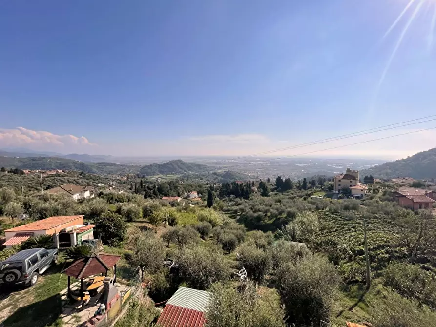 Immagine 17 di Appartamento in vendita  a Massarosa