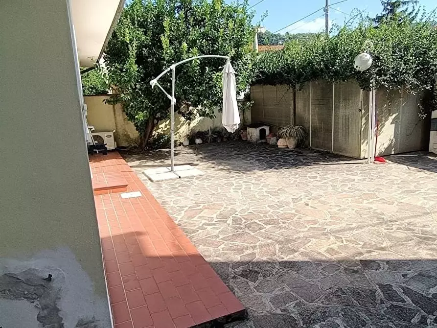Immagine 18 di Casa indipendente in vendita  a Vecchiano