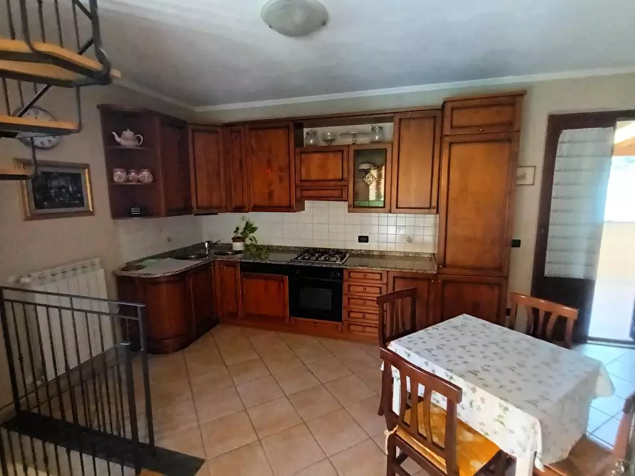 Immagine 21 di Villa in vendita  a Lucca