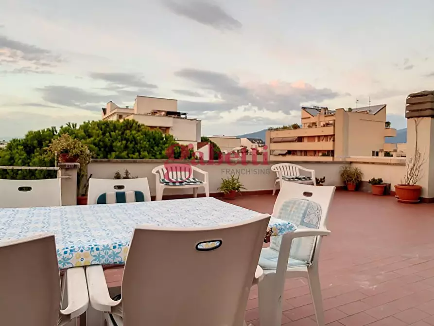 Immagine 14 di Appartamento in vendita  a Pisa