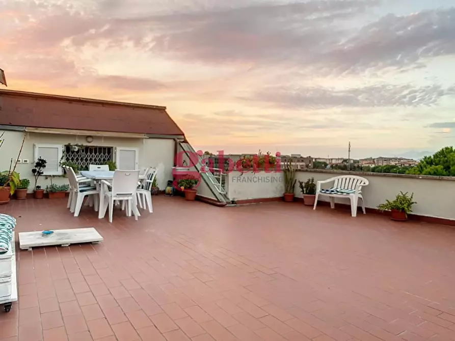 Immagine 1 di Appartamento in vendita  a Pisa