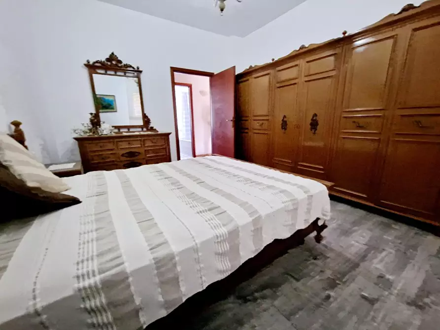 Immagine 13 di Appartamento in vendita  a Carrara