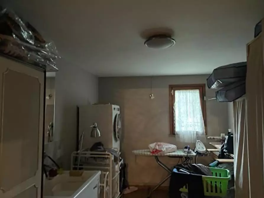 Immagine 7 di Villa in vendita  a Pisa