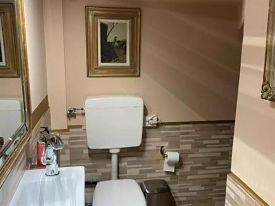 Immagine 17 di Villa in vendita  a Pisa