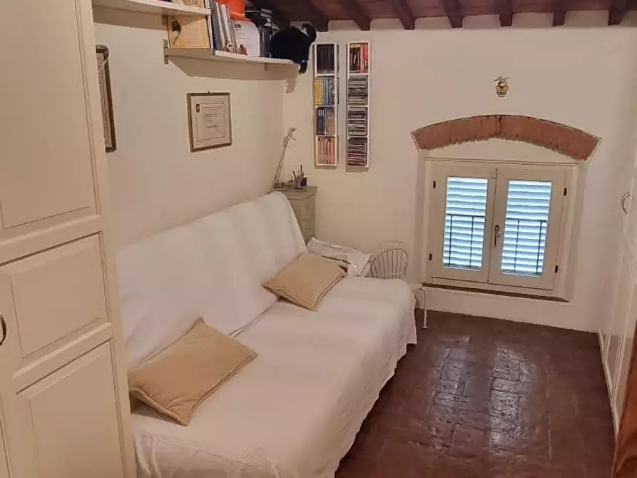 Immagine 5 di Appartamento in vendita  a Pisa