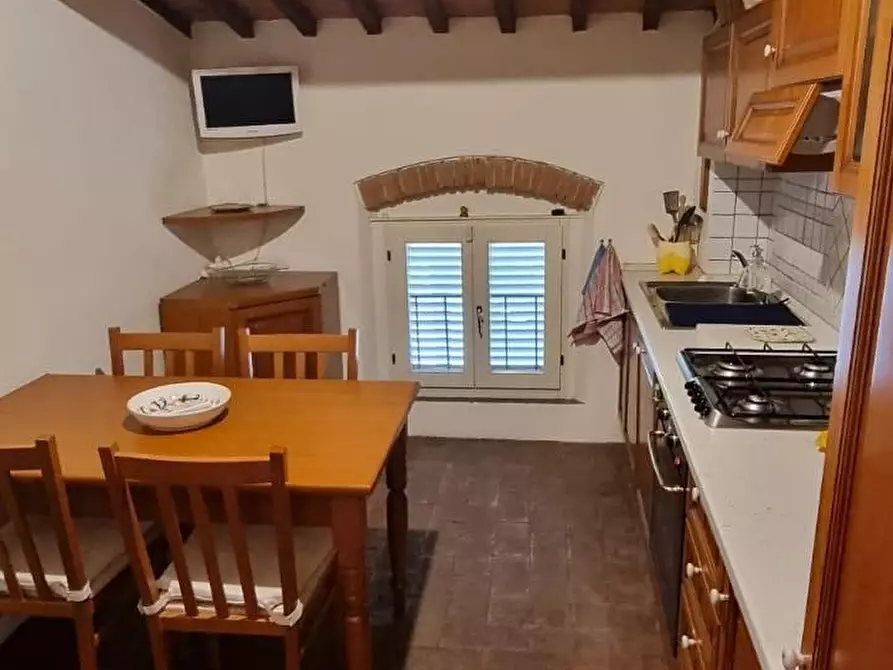 Immagine 11 di Appartamento in vendita  a Pisa