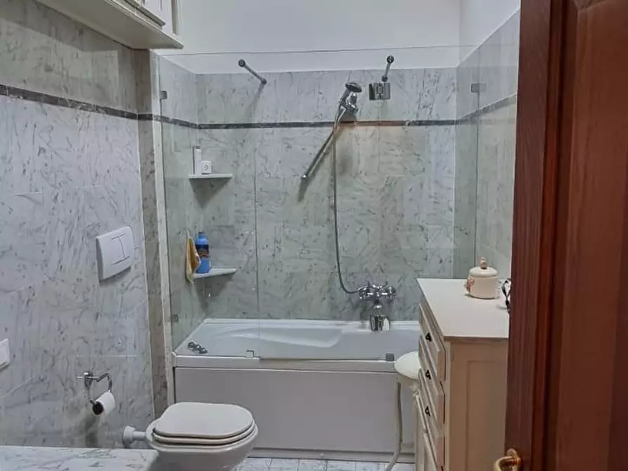 Immagine 6 di Appartamento in vendita  a Pisa