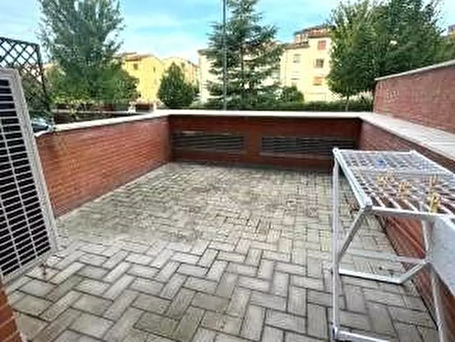 Immagine 12 di Appartamento in vendita  a Siena