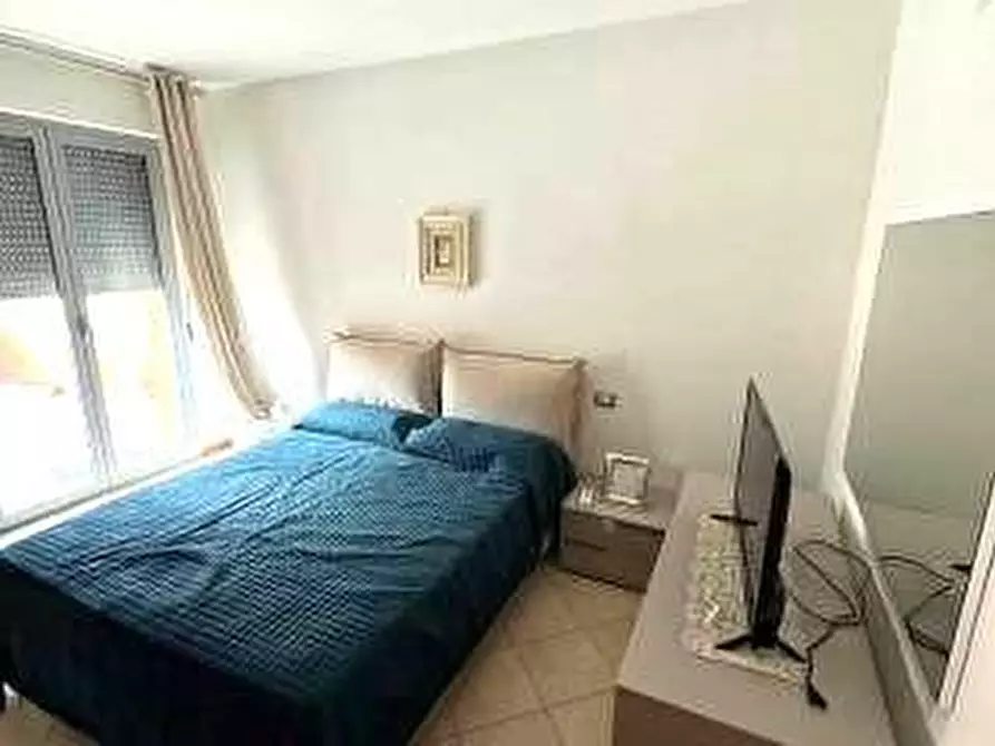 Immagine 10 di Appartamento in vendita  a Siena