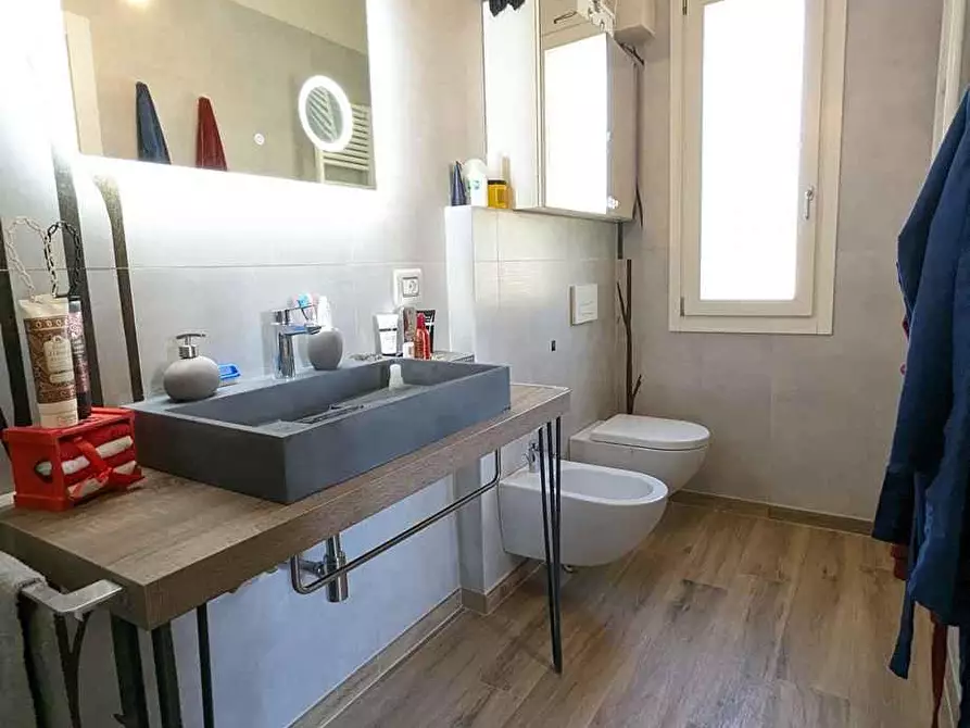 Immagine 17 di Casa indipendente in vendita  a Cerreto Guidi