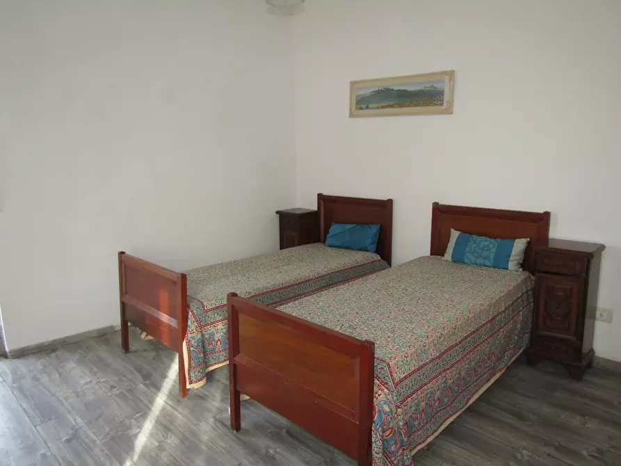 Immagine 5 di Appartamento in vendita  a Carrara