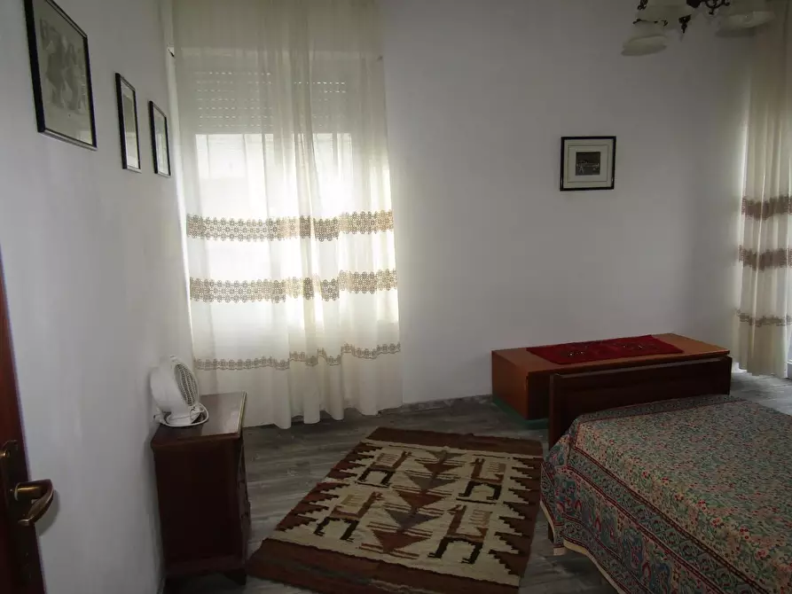 Immagine 4 di Appartamento in vendita  a Carrara