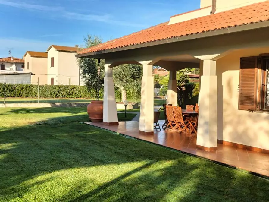 Immagine 4 di Casa bifamiliare in vendita  a Grosseto