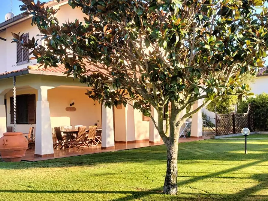 Immagine 2 di Casa bifamiliare in vendita  a Grosseto