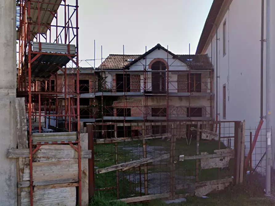 Immagine 4 di Terratetto in vendita  a Lucca