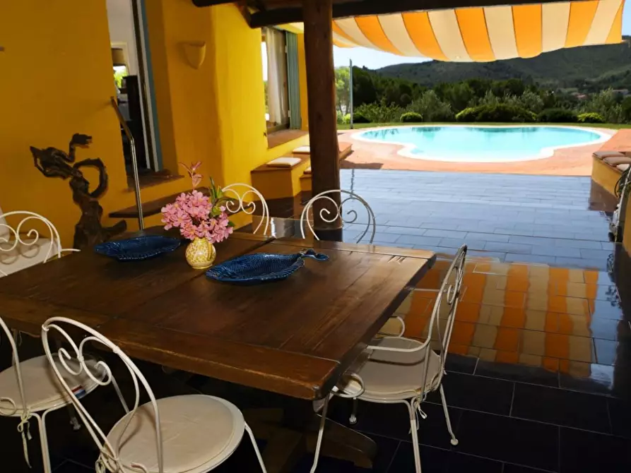 Immagine 11 di Villa in vendita  a Campo Nell'elba