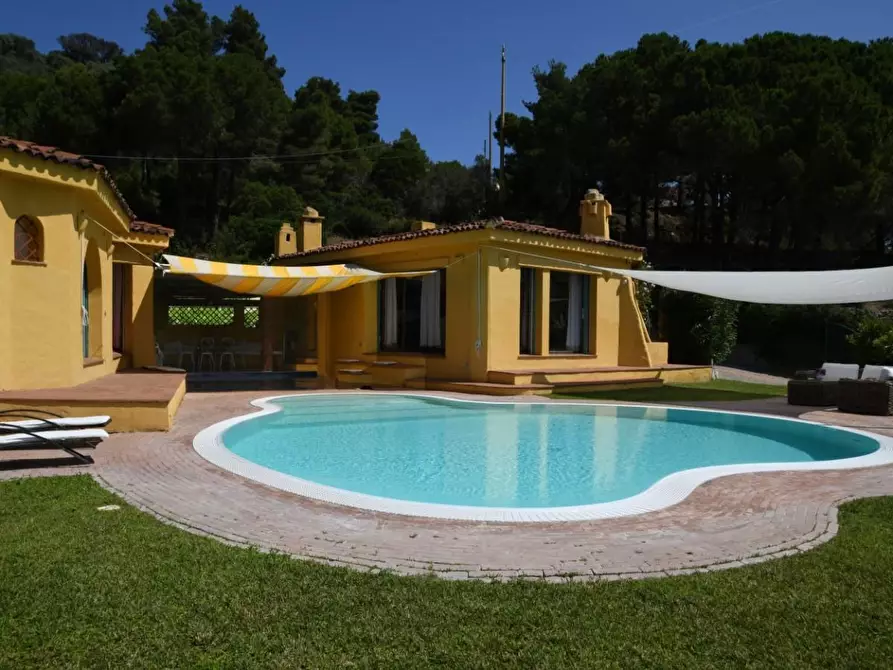 Immagine 6 di Villa in vendita  a Campo Nell'elba