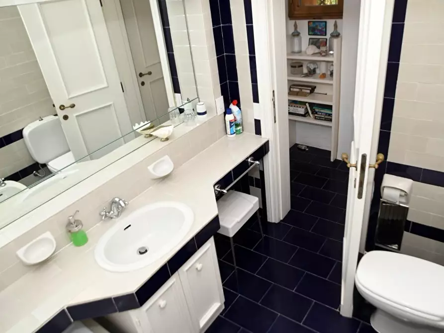 Immagine 52 di Villa in vendita  a Campo Nell'elba