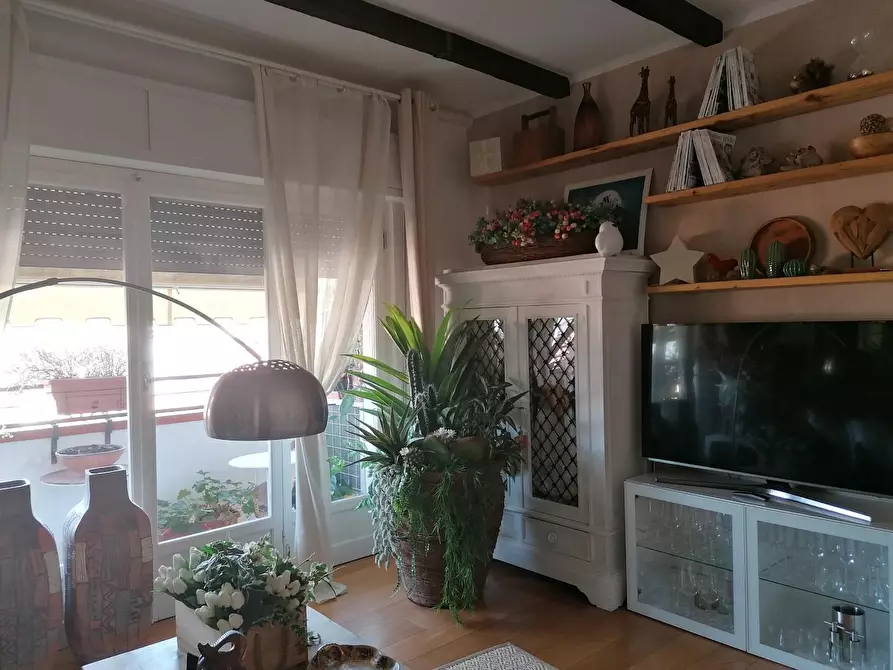 Immagine 7 di Appartamento in vendita  a Carrara