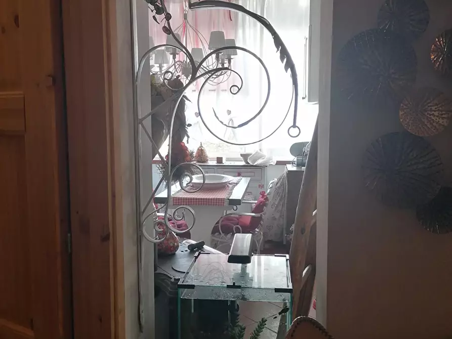 Immagine 10 di Appartamento in vendita  a Carrara