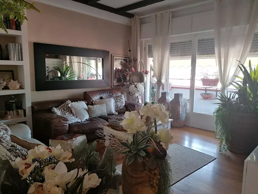 Immagine 9 di Appartamento in vendita  a Carrara
