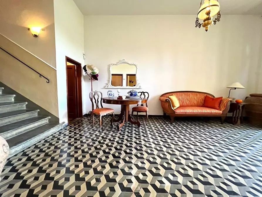 Immagine 3 di Villa in vendita  a Empoli