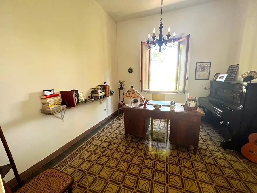 Immagine 19 di Villa in vendita  a Empoli