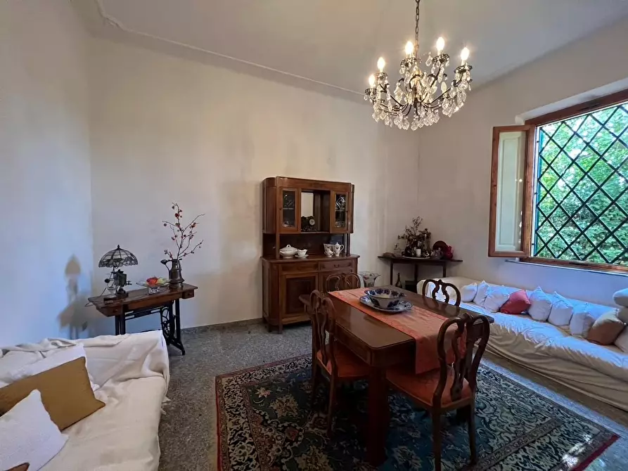Immagine 17 di Villa in vendita  a Empoli