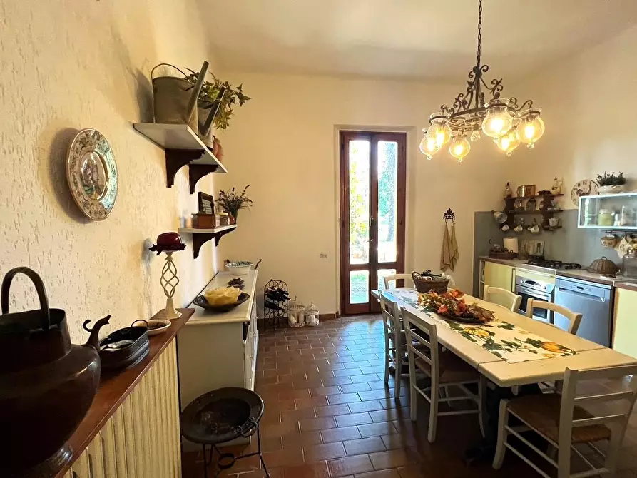 Immagine 12 di Villa in vendita  a Empoli