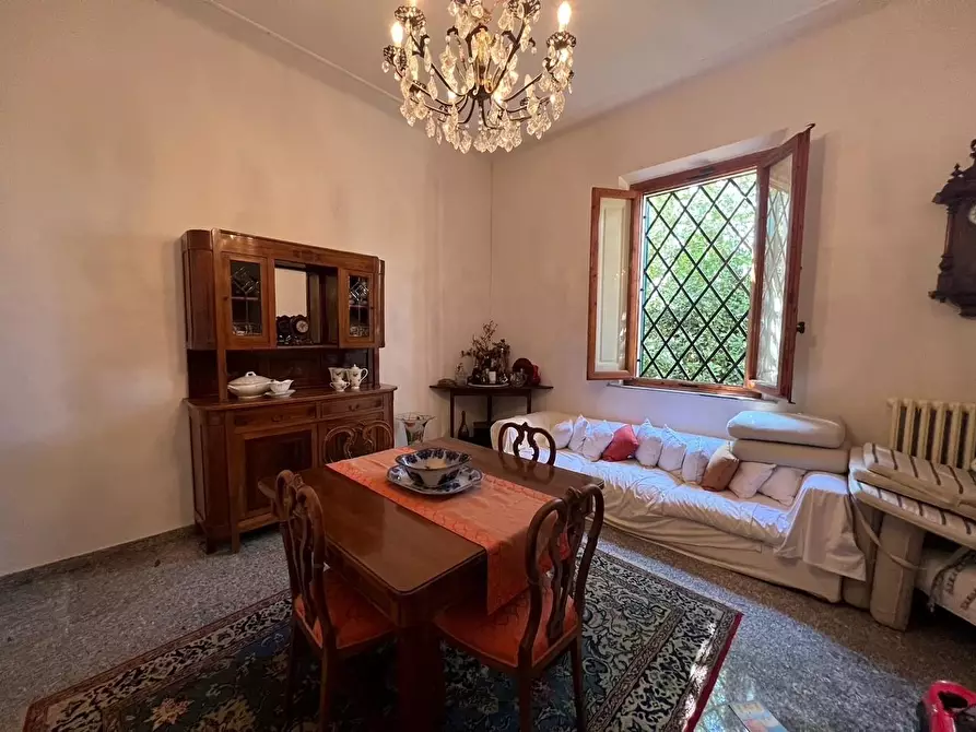 Immagine 18 di Villa in vendita  a Empoli