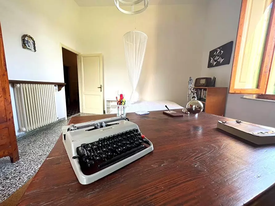 Immagine 7 di Villa in vendita  a Empoli