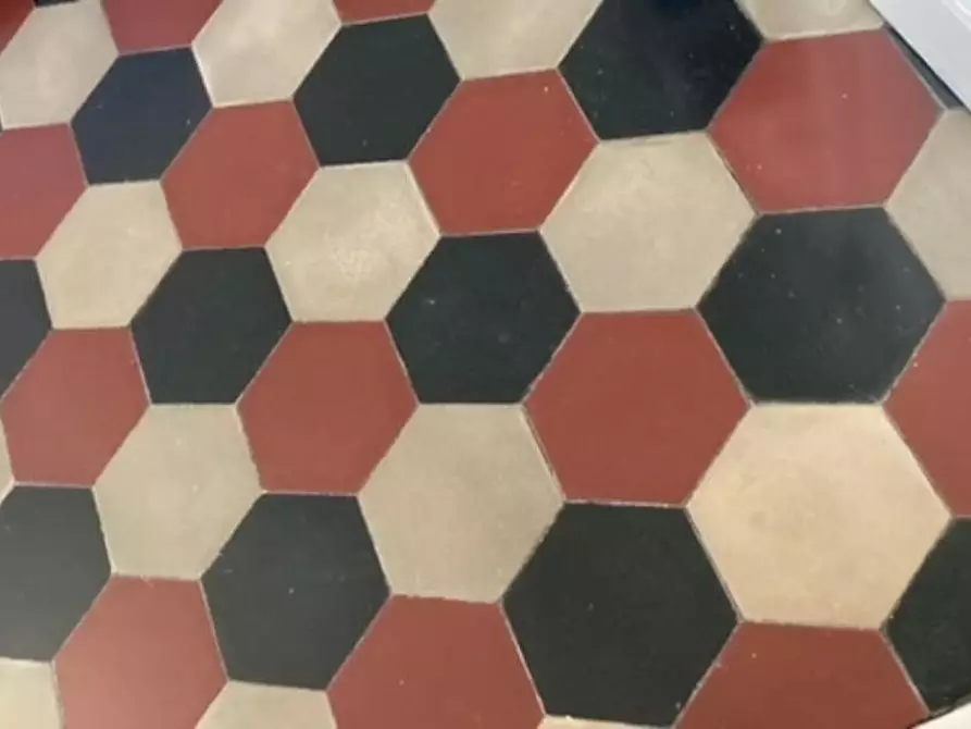 Immagine 26 di Villa in vendita  a Empoli