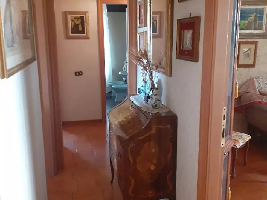 Immagine 12 di Appartamento in vendita  a Massa