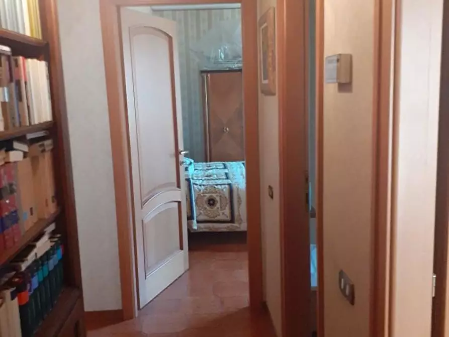 Immagine 15 di Appartamento in vendita  a Massa