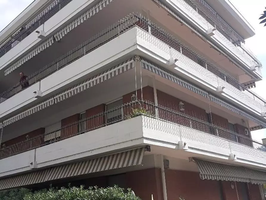 Immagine 21 di Appartamento in vendita  a Massa