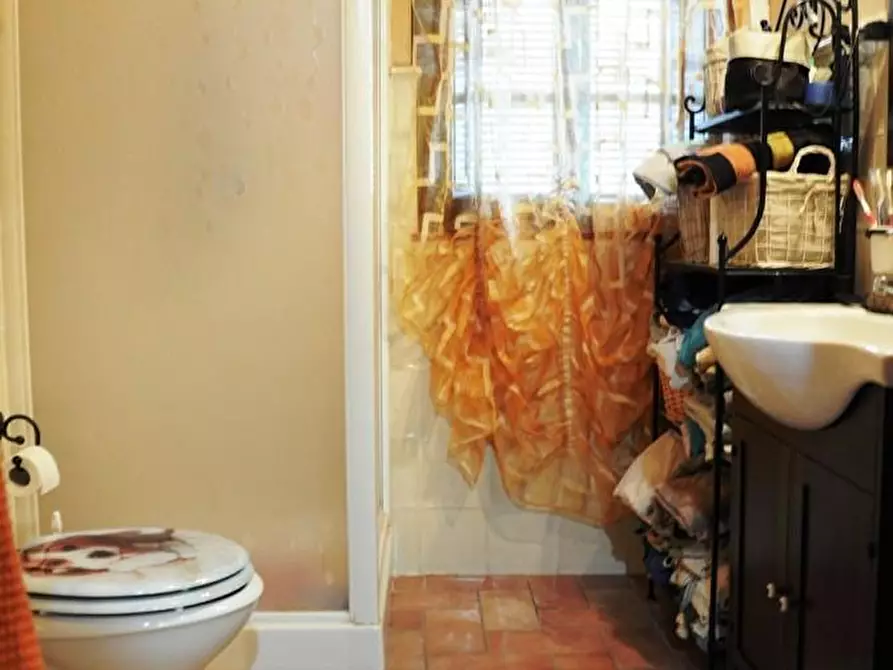 Immagine 25 di Terratetto in vendita  a Casole D'elsa