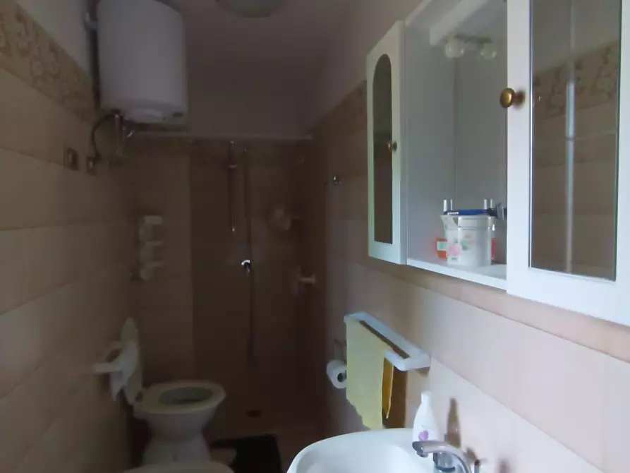 Immagine 5 di Terratetto in vendita  a Bagni Di Lucca