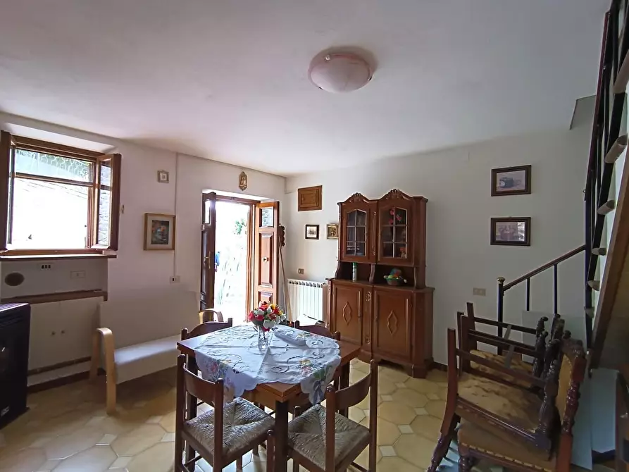 Immagine 2 di Terratetto in vendita  a Bagni Di Lucca