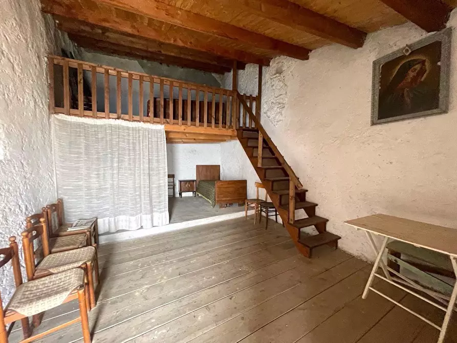 Immagine 26 di Porzione di casa in vendita  a La Spezia