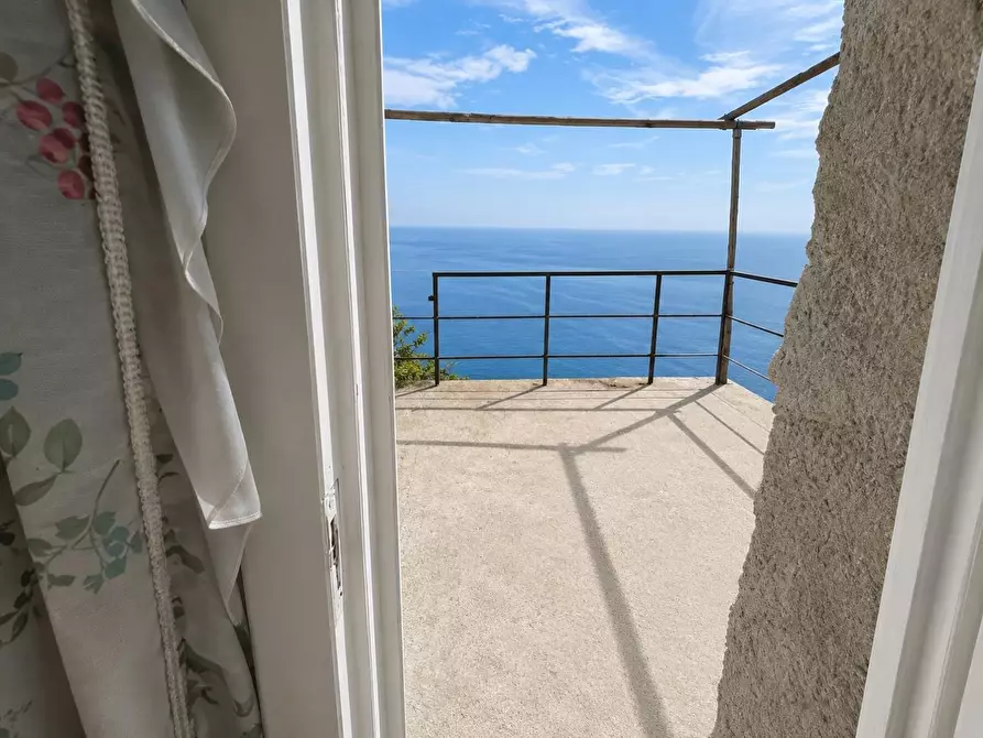 Immagine 11 di Casa semindipendente in vendita  a La Spezia