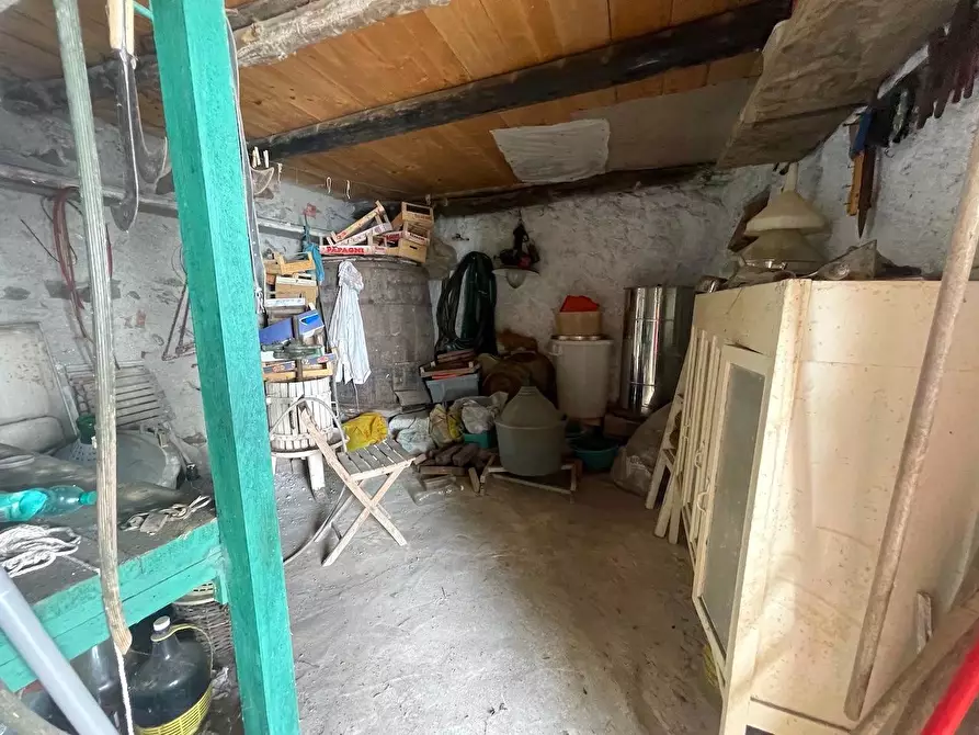 Immagine 30 di Porzione di casa in vendita  a La Spezia