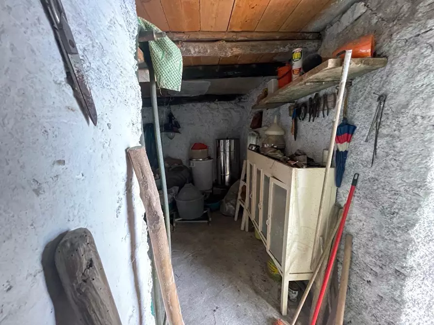 Immagine 31 di Porzione di casa in vendita  a La Spezia