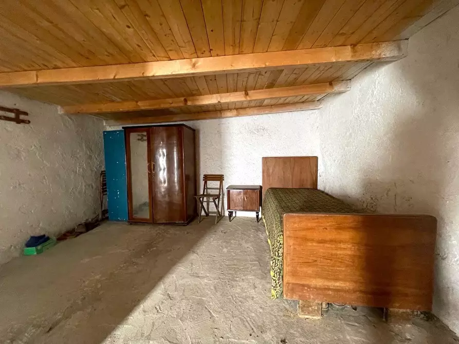 Immagine 25 di Porzione di casa in vendita  a La Spezia