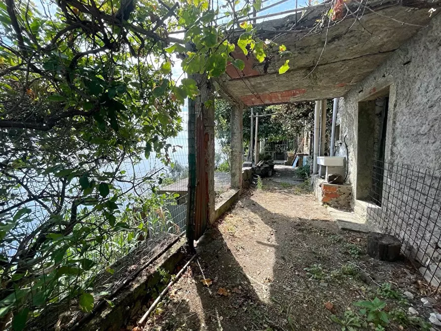 Immagine 10 di Porzione di casa in vendita  a La Spezia