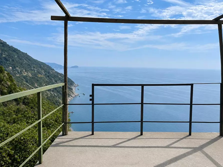 Immagine 3 di Casa semindipendente in vendita  a La Spezia