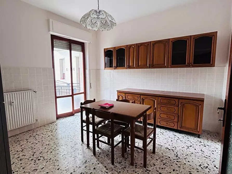 Immagine 3 di Appartamento in vendita  a Aulla